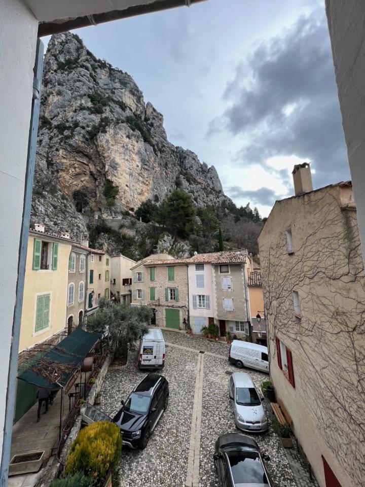 La Bonne Etoile - The Good Star Daire Moustiers-Sainte-Marie Dış mekan fotoğraf